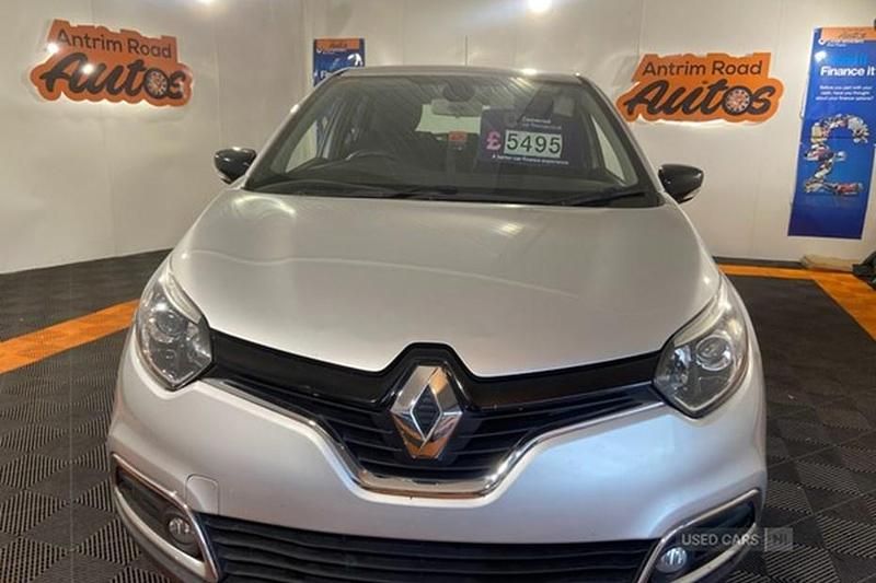 Silver Used 2015 Renault Captur Expression+ SUV | £5,495 (Fair price) - Image 1/1