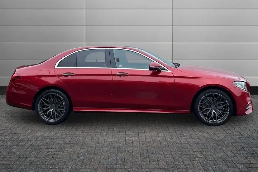 Used Mercedes E220 AMG Line Premium 194 HP (142 kW) 2018 Hyacinth red Sedan