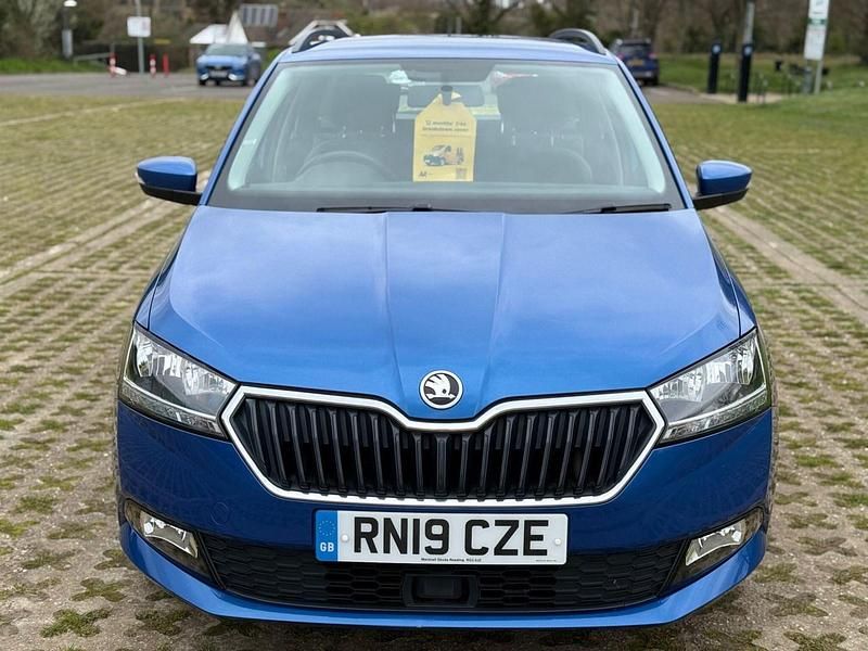 Used Skoda Fabia SE 110 HP (80 kW) 2019 Blue Estate