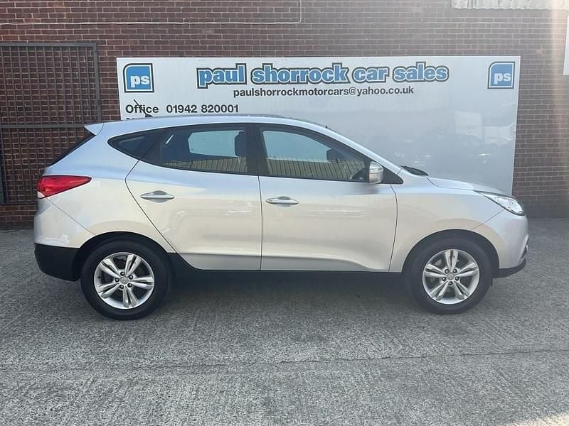 Silver Used 2013 Hyundai ix35 Style SUV | £4,430 (Good price) - Image 1/4