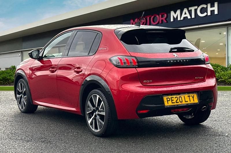 Used Peugeot 208 GT-line 2020 Red Hatchback