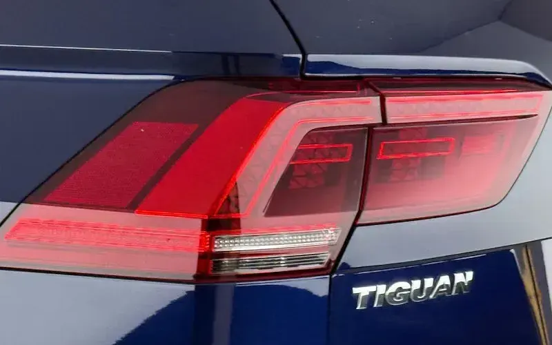 Used VW Tiguan SEL 190 HP (139 kW) 2020 Blue SUV