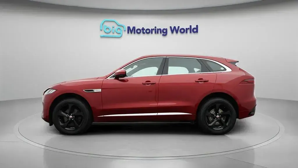 Used Jaguar F-Pace R-Dynamic 250 HP (183 kW) 2021 Red SUV