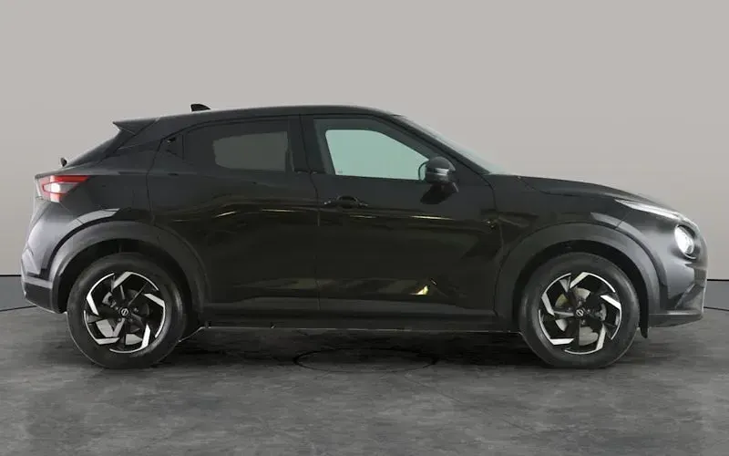 Used Nissan Juke N-Connecta 114 HP (83 kW) 2023 Black SUV
