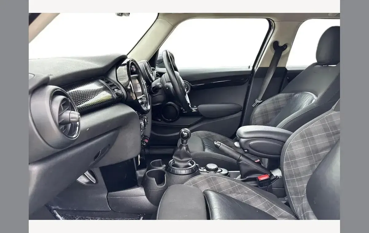 Used Mini Cooper S Hatch 170 HP (125 kW) 2016 Black Hatchback