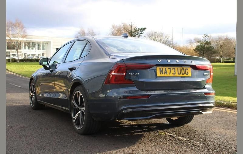 Used Volvo S60 Plus 247 HP (181 kW) 2023 Blue Sedan