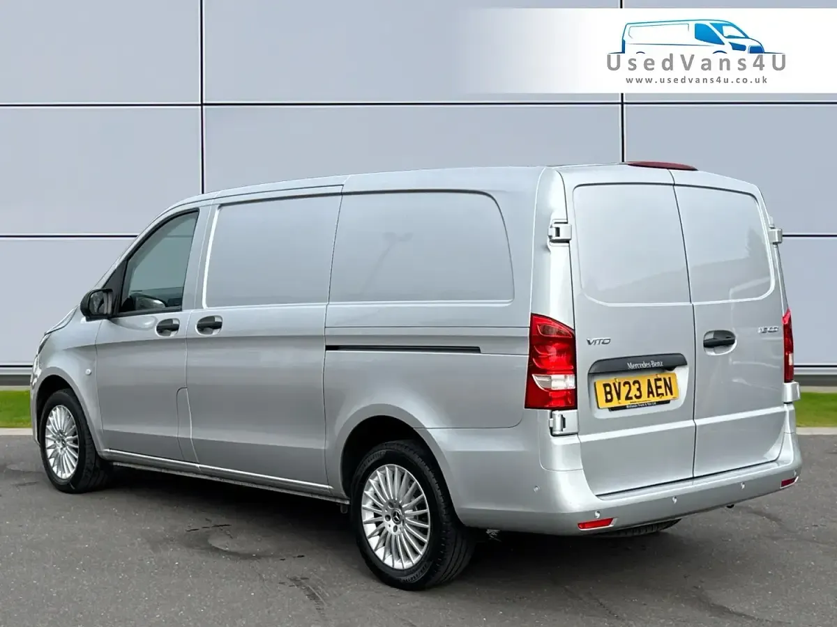 Used Mercedes Vito Premium 163 HP (119 kW) 2023 Silver Van