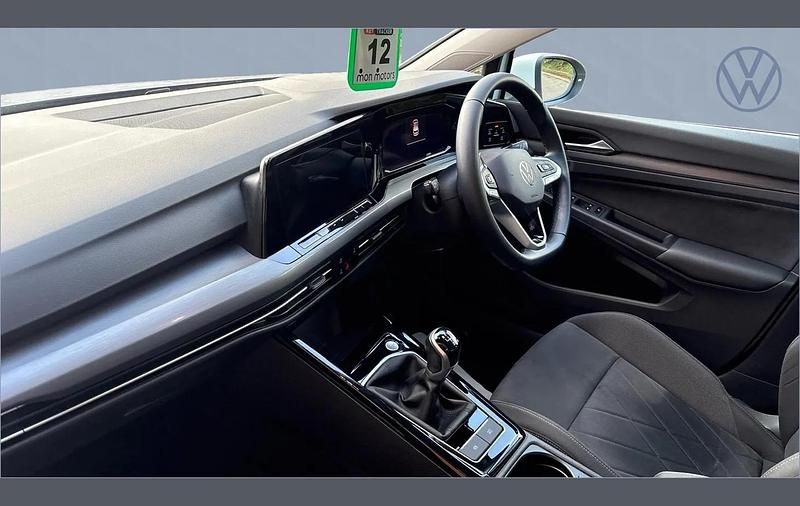 Used VW Golf VIII Edition 150 HP (110 kW) 2023 White Hatchback