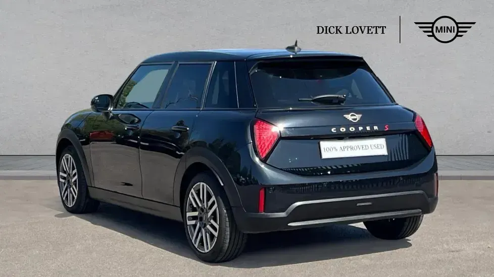 Used Mini Cooper S Hatch 201 HP (147 kW) 2025 Black Hatchback