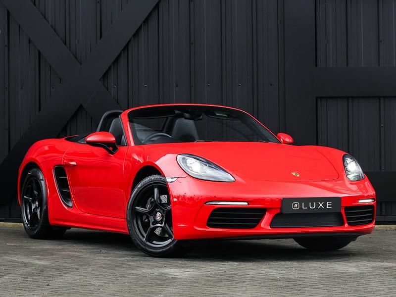 Used Porsche 718 Boxster 300 HP (220 kW) 2020 Red Cabriolet