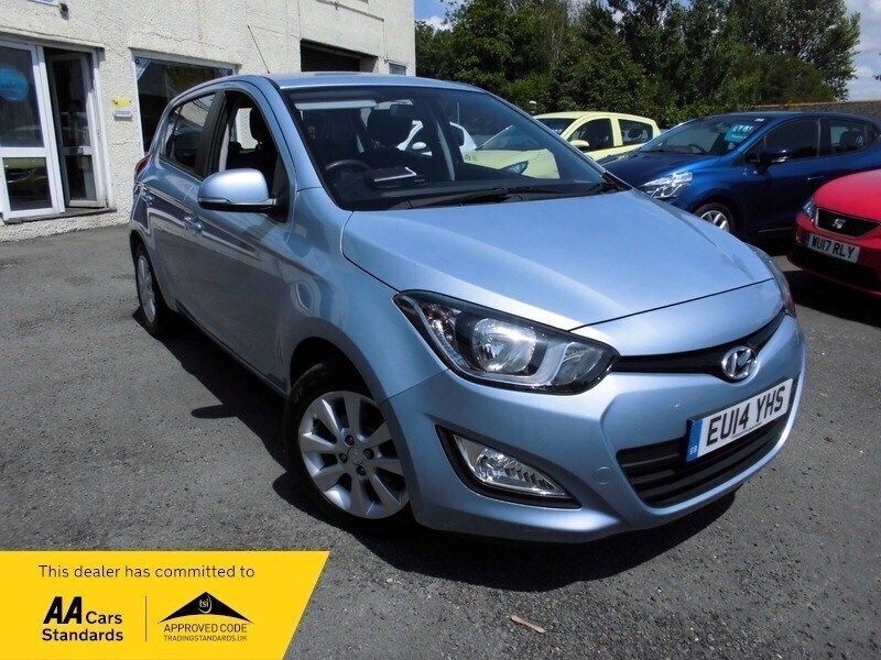 Clean blue metallic Used 2014 Hyundai i20 Active Hatchback | £5,495 (Fair price) - Image 1/4