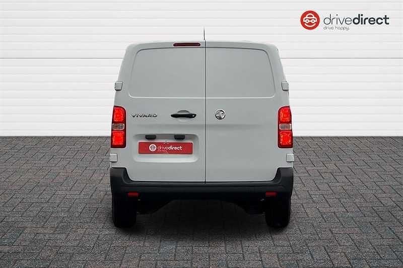 Used Vauxhall Vivaro S 100 HP (73 kW) 2023 White MPV