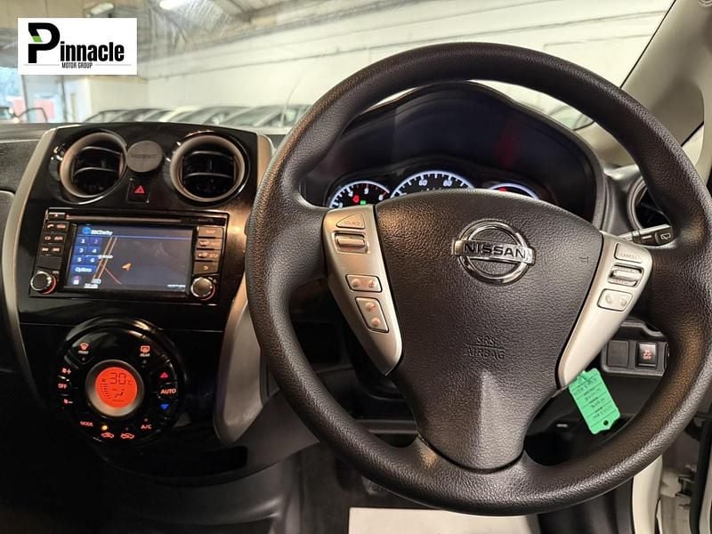 Used Nissan Note Acenta Premium 90 HP (66 kW) 2014 White MPV