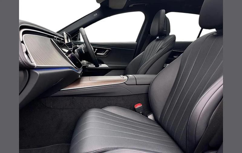 Used Mercedes E300 Premium 308 HP (226 kW) 2025 Black Estate