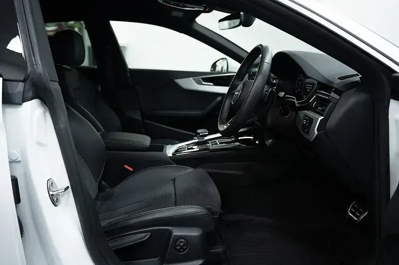 Used Audi A5 S-Line 2022 White Coupe