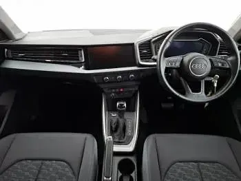 Używany Audi A1 Sport 95 KM (69 kW) 2023 Czarny SUV