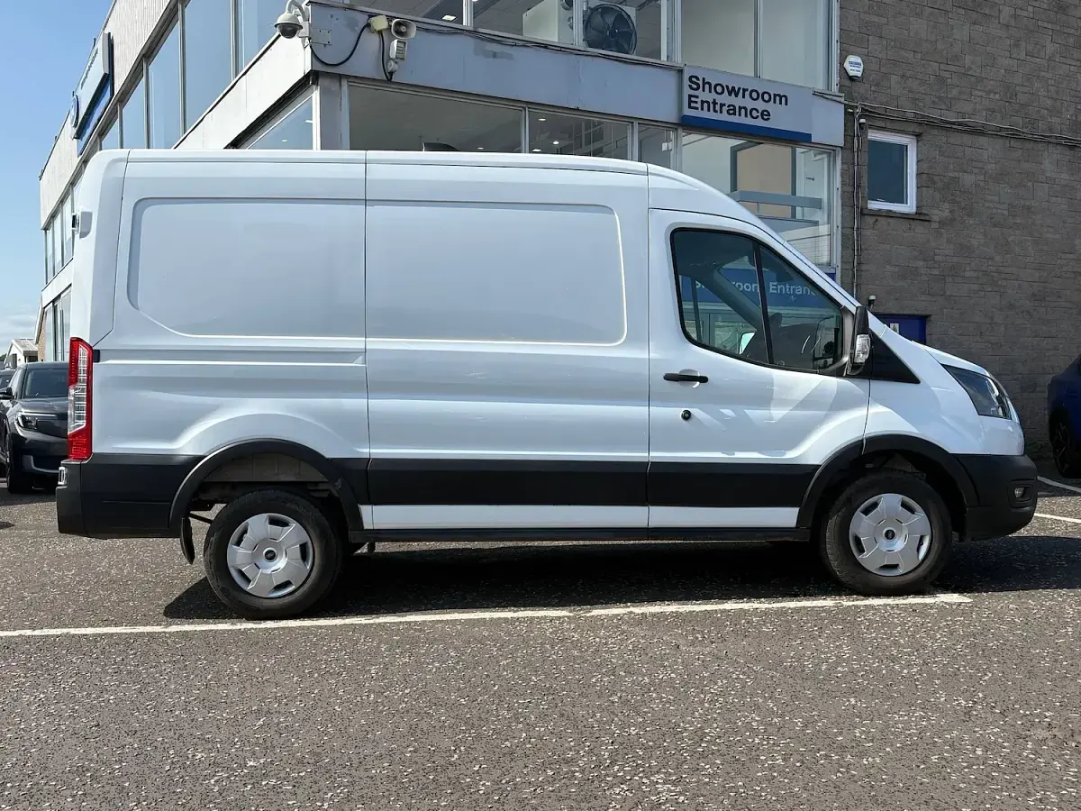 Used Ford Transit Trend 130 HP (95 kW) 2025 White Van