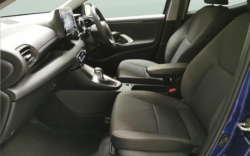 Used Toyota Yaris Hybrid Design 116 HP (85 kW) 2025 Hatchback