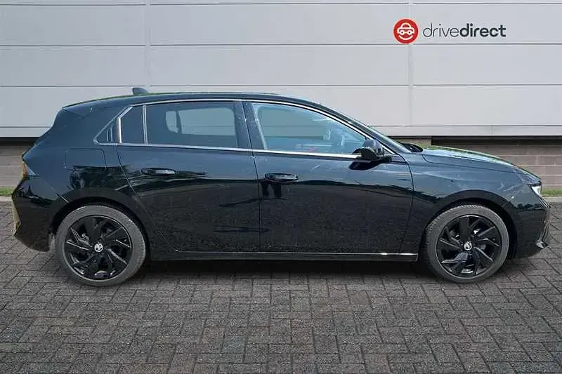 Used Vauxhall Astra GS Line 130 HP (95 kW) 2022 Black Hatchback