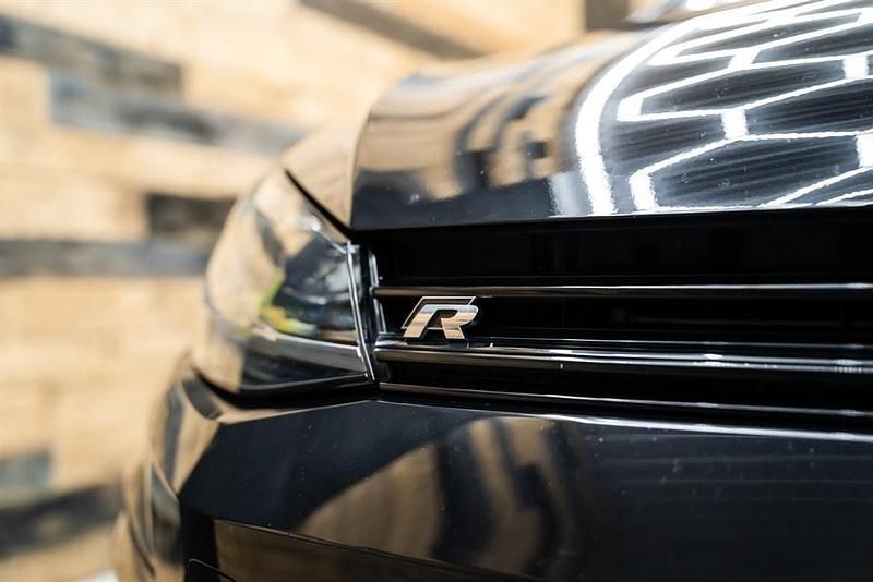 Used VW Golf VII R 310 HP (228 kW) 2017 Black Hatchback