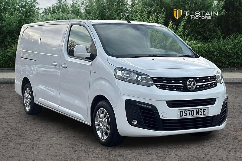 White Used 2020 Vauxhall Vivaro Sportive MPV | £10,999 (Fair price) - Image 1/4