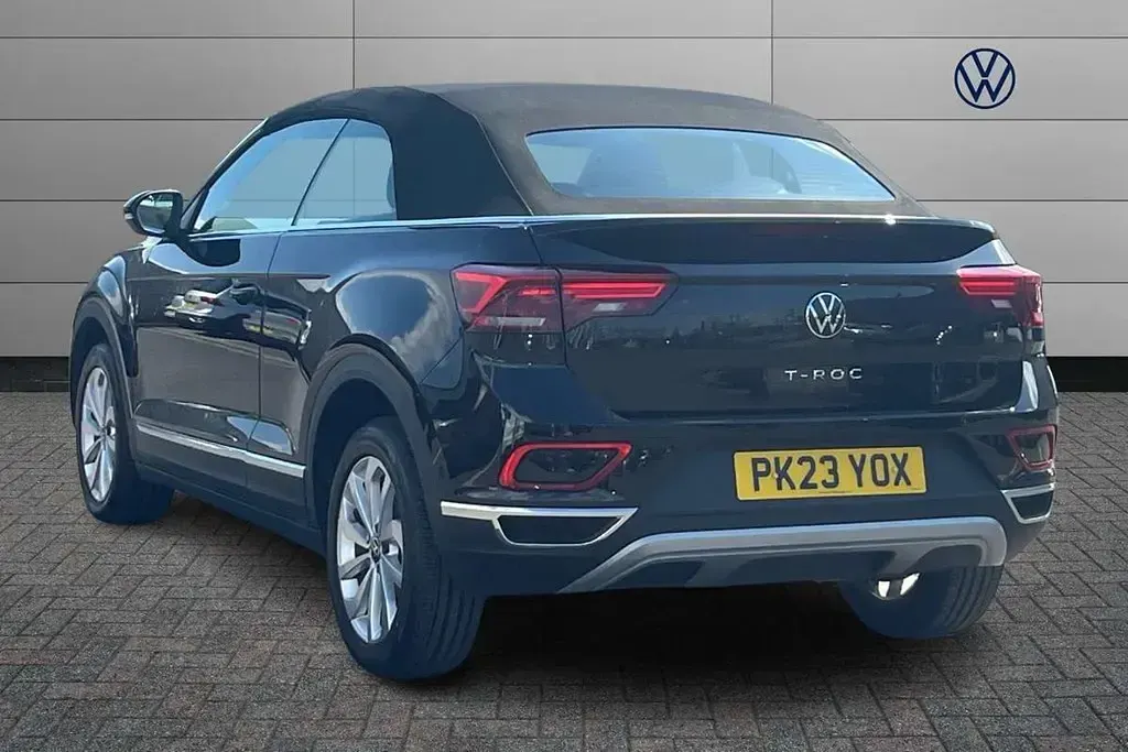 Usado VW T-Roc Cabriolet Style 108 HP (79 kW) 2023 Preto Cabrios