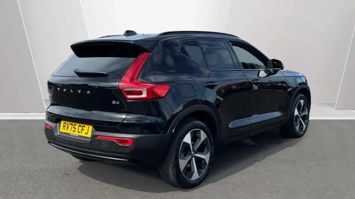 Used Volvo XC40 Plus 194 HP (142 kW) 2026 SUV