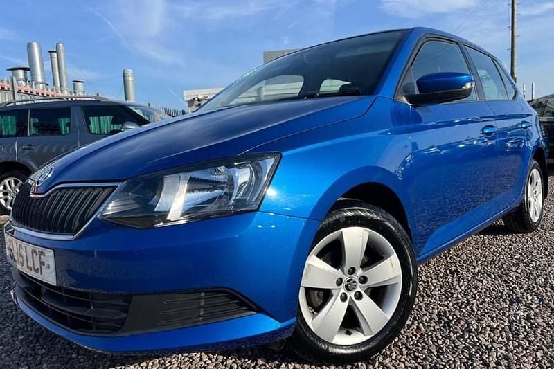 Used Skoda Fabia SE 90 HP (66 kW) 2015 Blue Hatchback