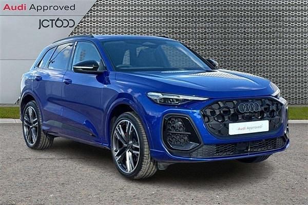 Blue New 2025 Audi Q5 Advanced SUV | £56,149 (Expensive) - Image 1/4