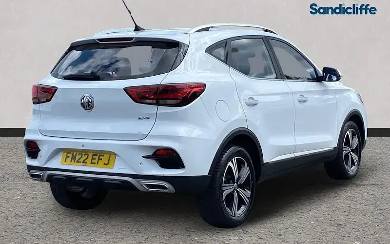 Käytetty MG ZS Excite 106 HP (77 kW) 2024 Katumaasturi
