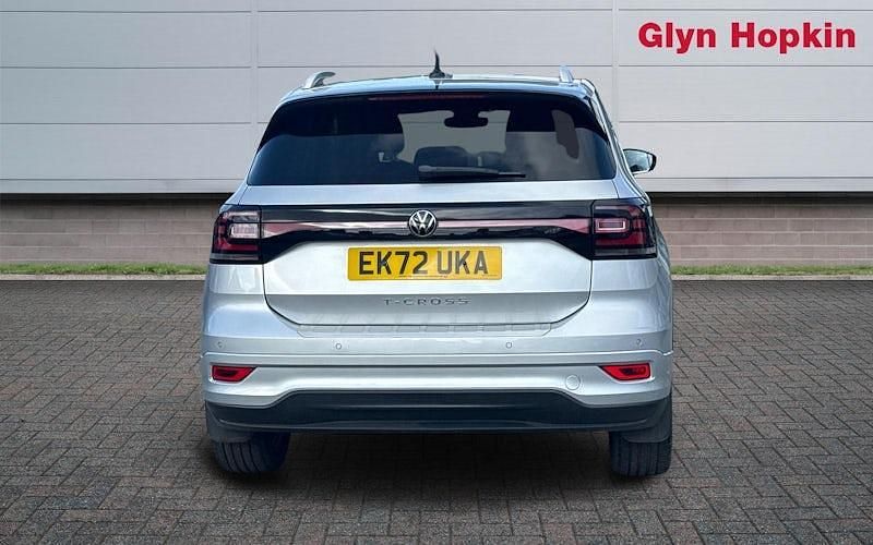 Used VW T-Cross R-line 110 HP (80 kW) 2024 SUV