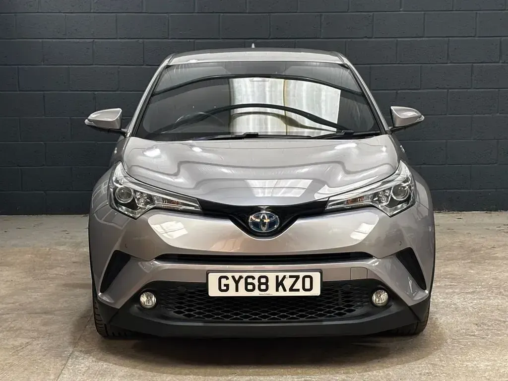 Used Toyota C-HR 122 HP (89 kW) 2018 Silver SUV