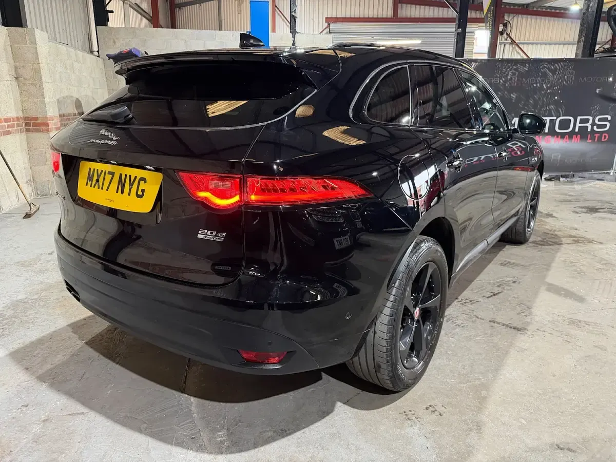Used Jaguar F-Pace R-Sport 180 HP (132 kW) 2017 Black SUV