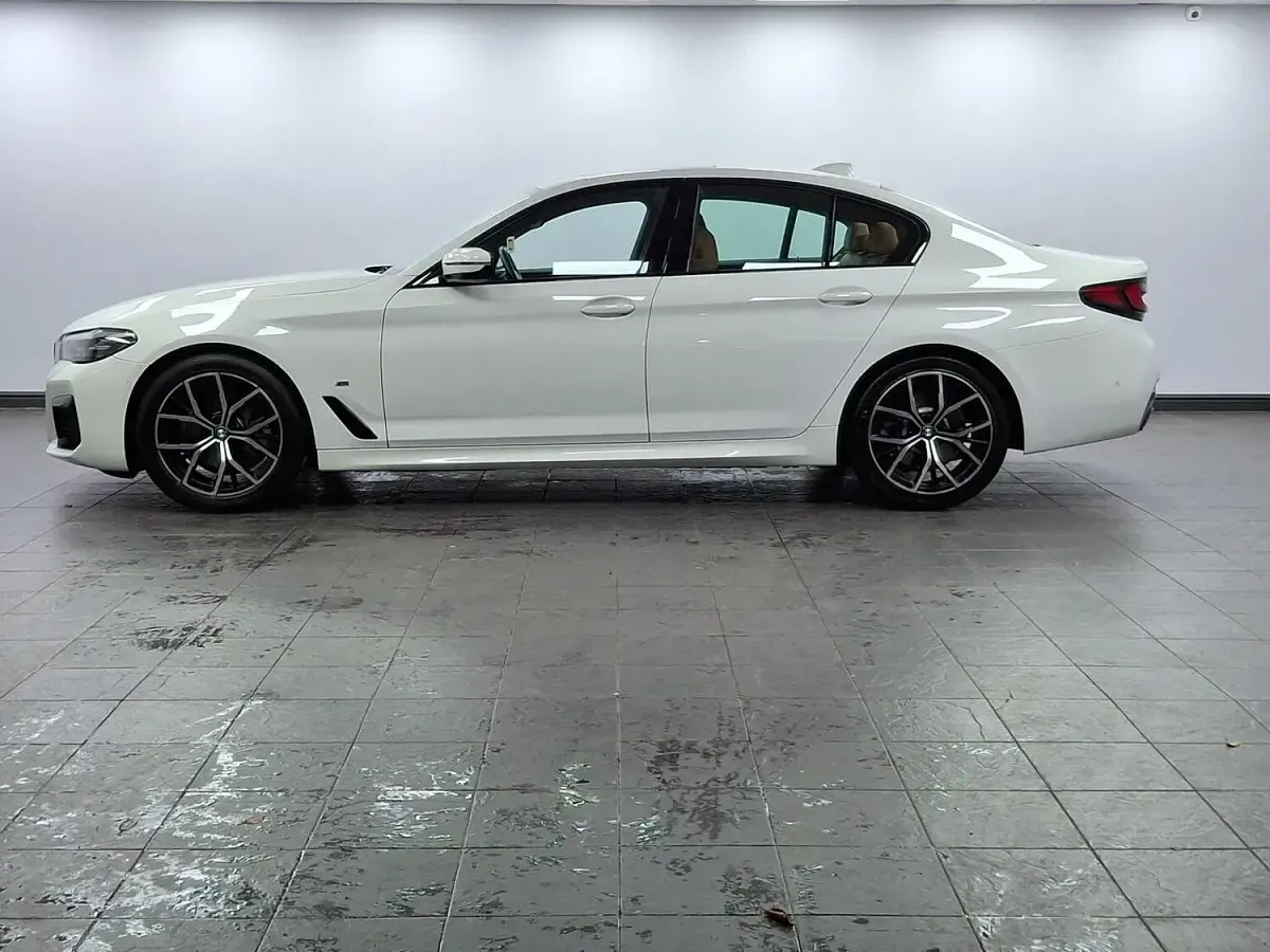 Used BMW 520 M Sport 2022 White Sedan