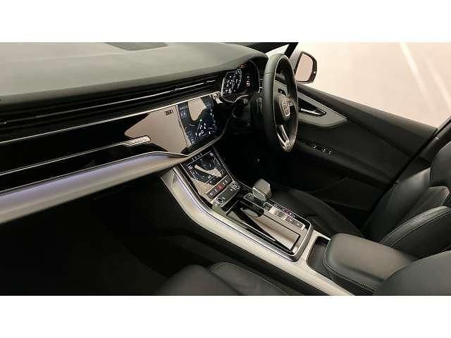Image 2/4