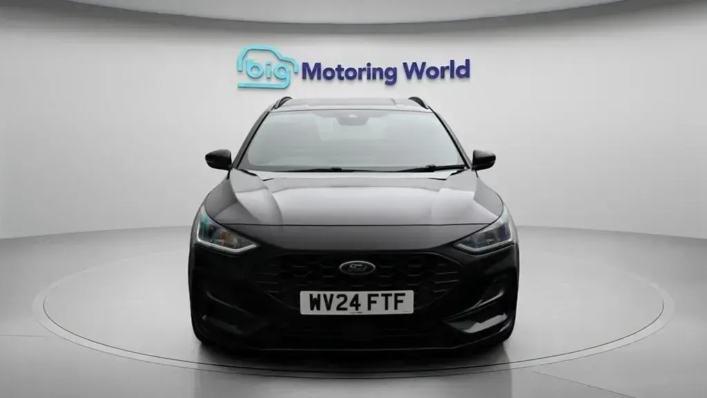 Used Ford Focus ST-Line X 125 HP (91 kW) 2024 Black Estate