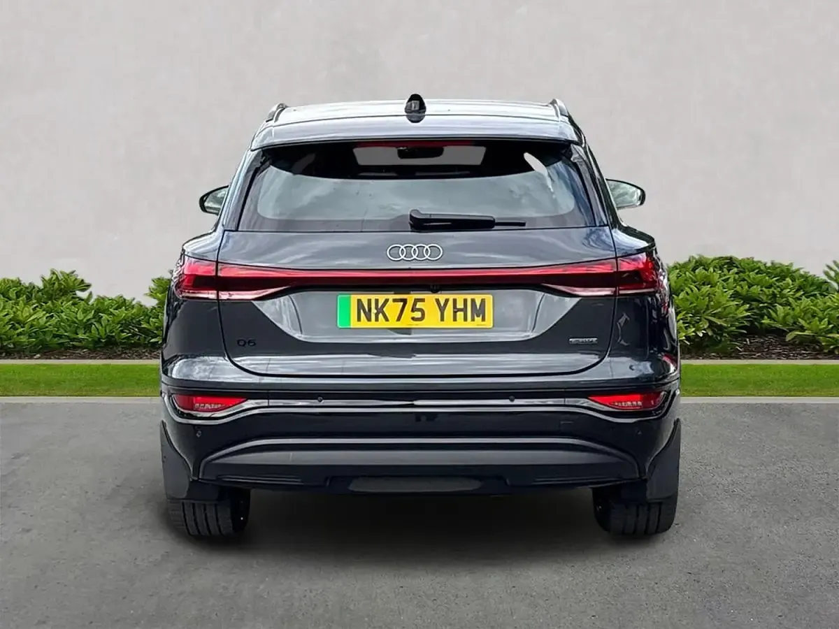 Used Audi Q6 e-tron Sport 284 kW (387 HP) 2025 Grey SUV