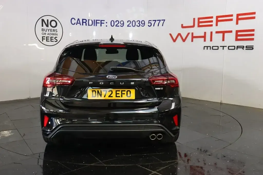 Used Ford Focus ST-Line 155 HP (114 kW) 2022 Black Hatchback
