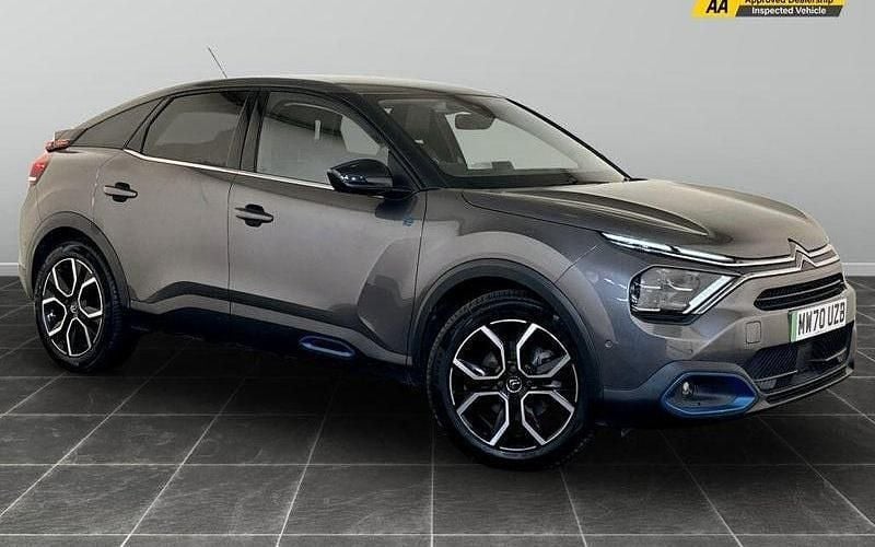 Used 2023 Citroën e-C4 Shine Hatchback | £11,195 (Good price) - Image 1/2
