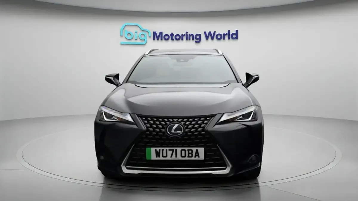 Used Lexus UX 300e 147 kW (201 HP) 2021 Black SUV