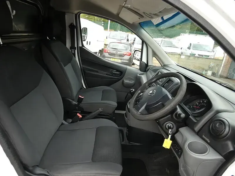 Used Nissan NV200 Acenta 2015 White MPV