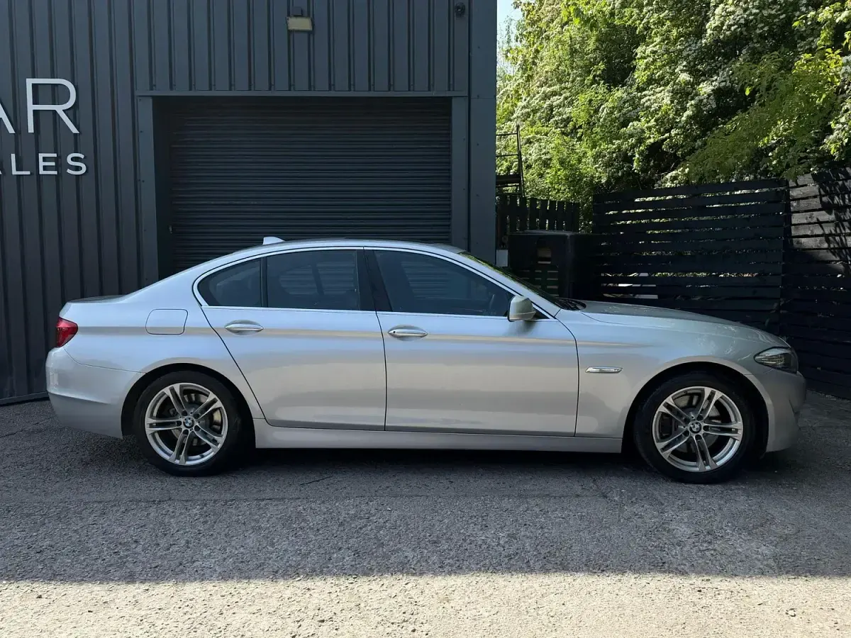 Used BMW 530 Advantage 2011 Silver Sedan
