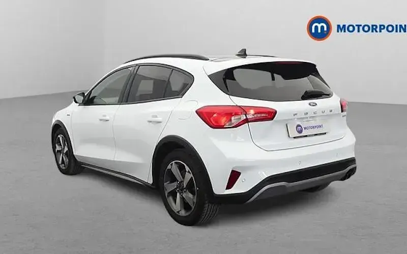 Używany Ford Focus Active 155 KM (114 kW) 2020 Biały Hatchback