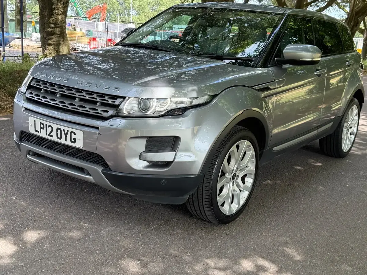 Used Land Rover Range Rover evoque Pure 190 HP (139 kW) 2012 Grey SUV