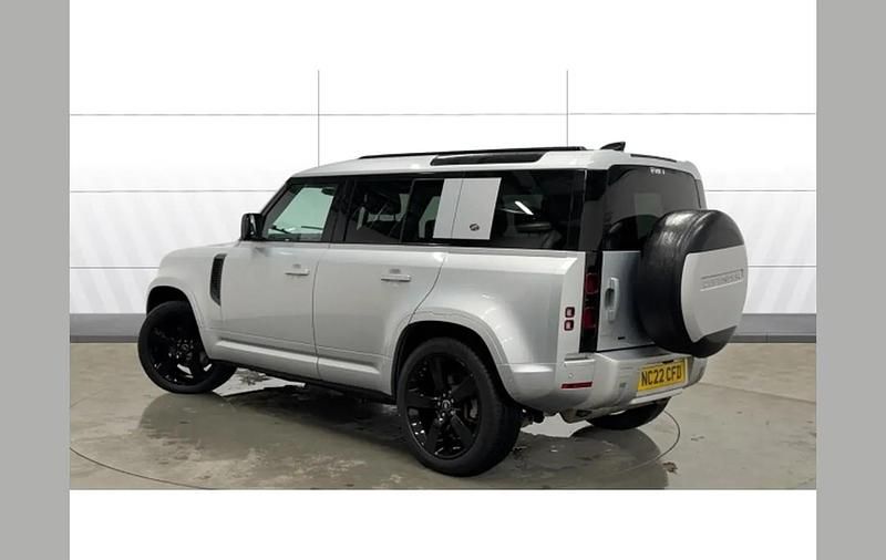 Used Land Rover Defender 394 HP (289 kW) 2022 Silver SUV