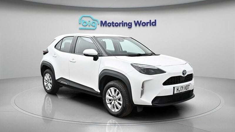 Used Toyota Yaris Cross 116 HP (85 kW) 2022 White SUV