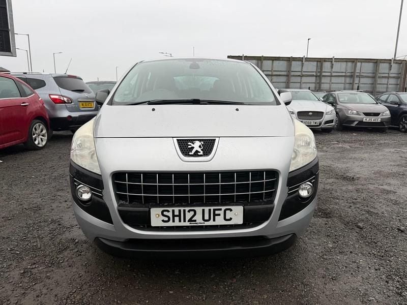 Second-hand Peugeot 3008 Active 2012 Argintiu Break