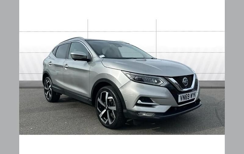 Used Nissan Qashqai Tekna 140 HP (102 kW) 2019 Silver SUV