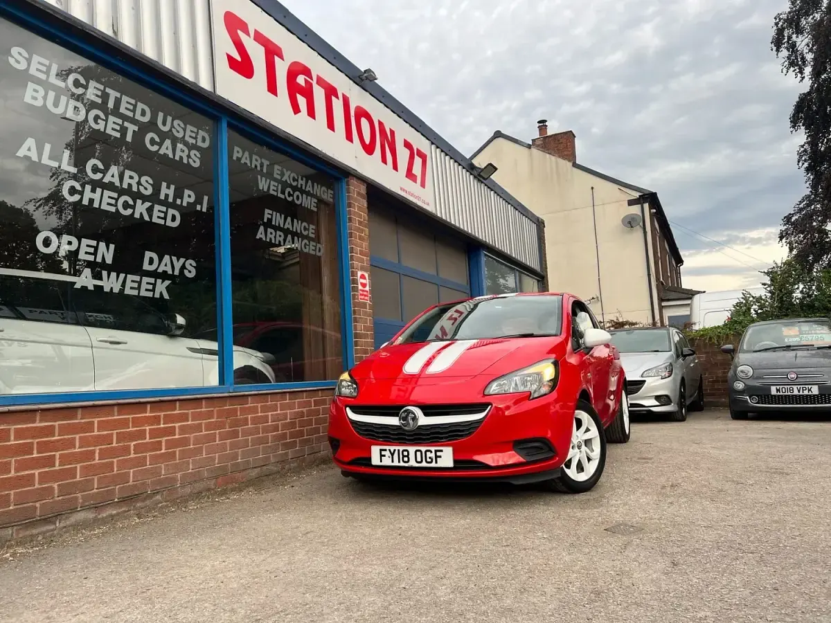Used Vauxhall Corsa 73 HP (53 kW) 2018 Red Hatchback