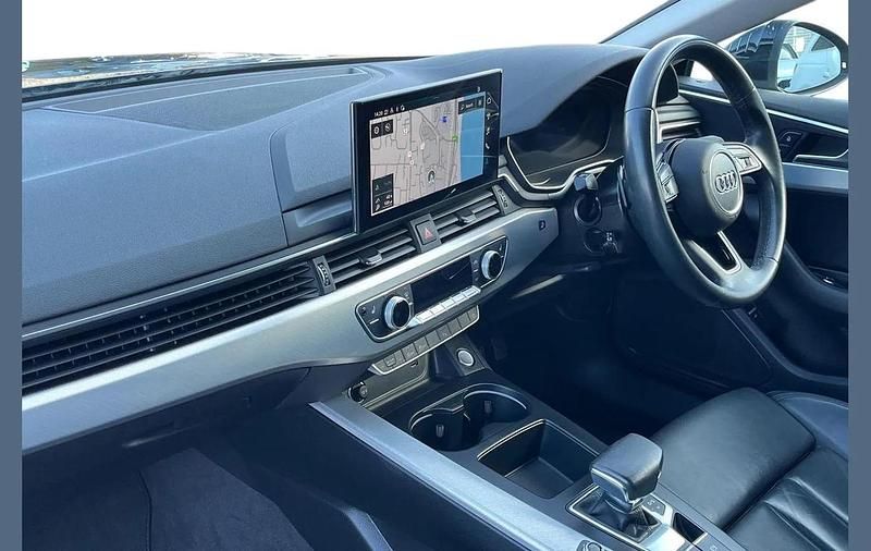 Used Audi A5 Sportback Sport 147 HP (108 kW) 2022 Black Hatchback